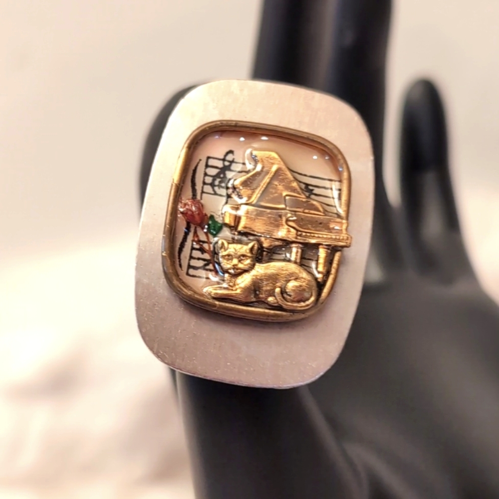 Silver& Gold Toned Cat at The Piano Brooch - Picture 1 of 7